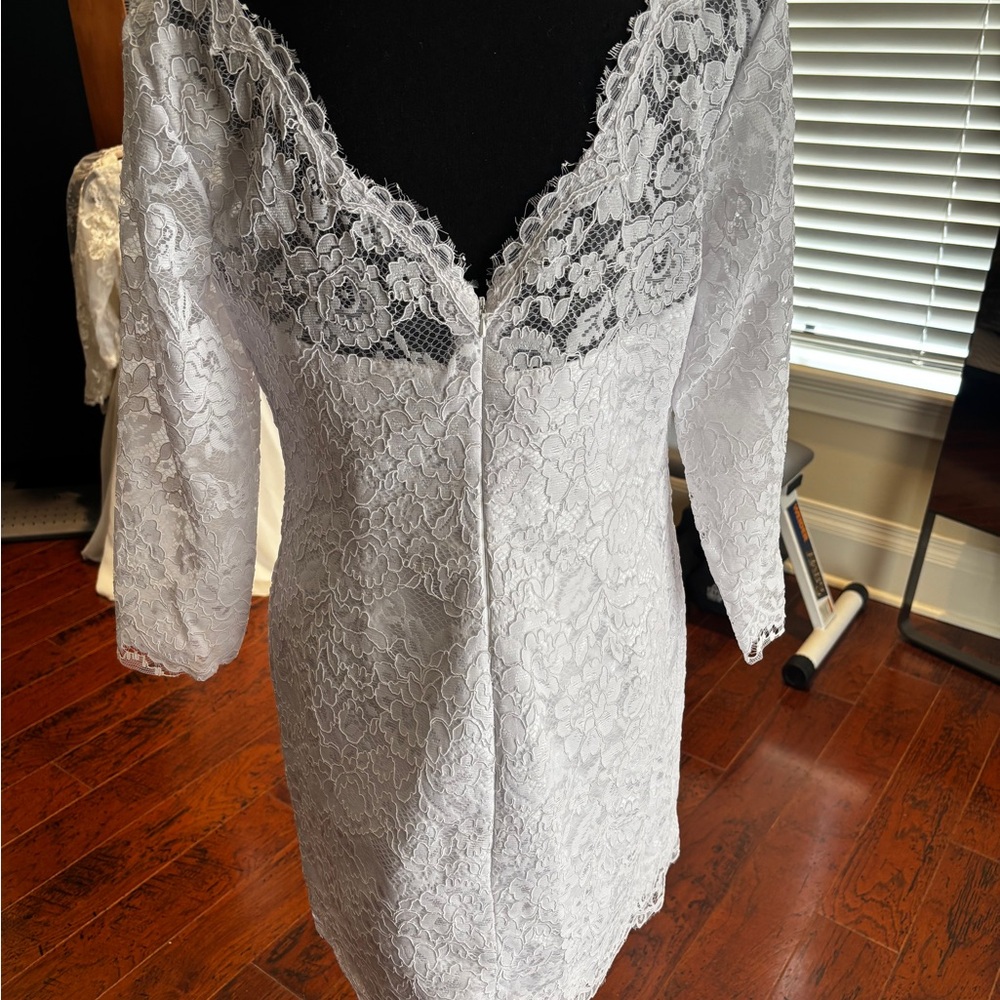 White Lace Fitted Mini Wedding Dress NWOT - Picture 3 of 5